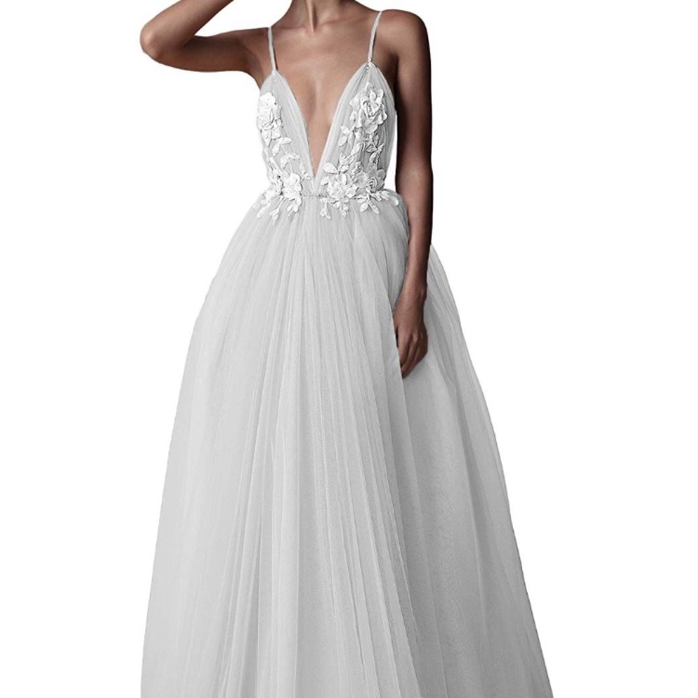 Tulle Wedding Dress White w/ Flower Appliqué